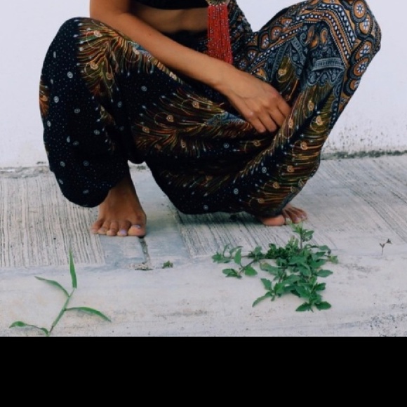 "Roots" Harem loose peacock pants - Picture 2 of 6